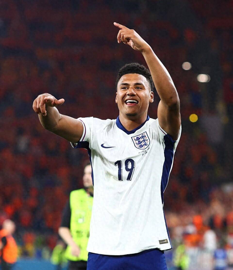 凯恩重要时刻战术调整，法国队带队取胜！