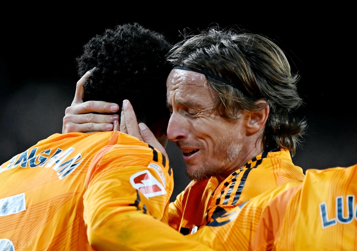 包含转折点皇家马德里造点机会，国王杯集结日攻防权衡，悬念犹存，控场能力受关注的词条